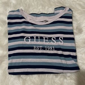 WOMEN’s GUESS Shirt